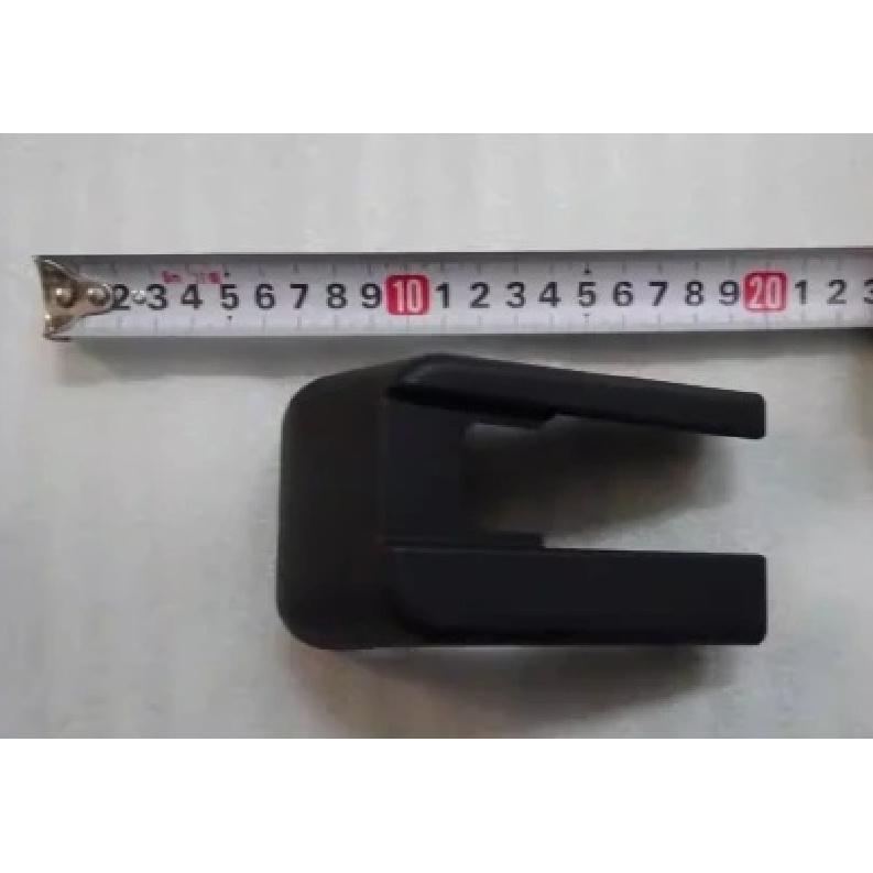 Seat Foot Protection Driver Passenger Screws Plastic Slide Rail Foot Protection Cover for BYD Song PLUS DMi EV SA2FC-6800011