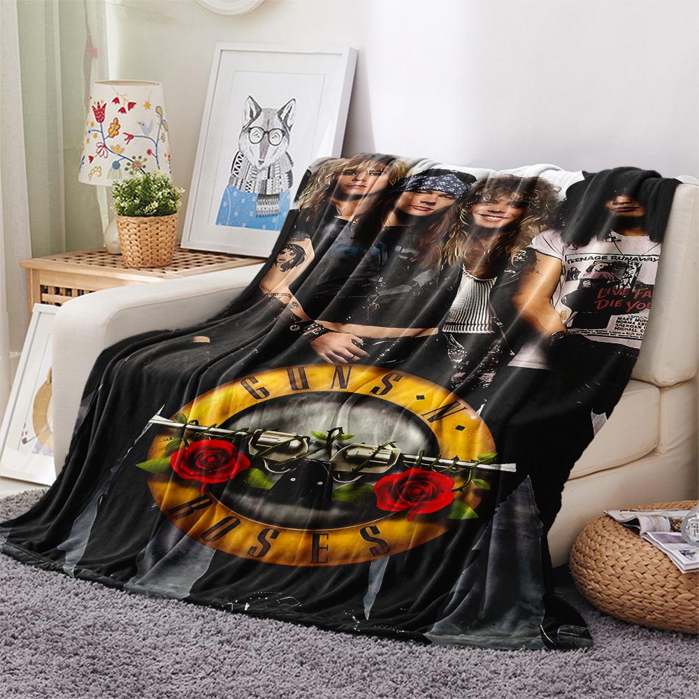 1Pc Guns&Roses Print Flannel Blanket, High quality Comfortable for All Seasons, Home Decor, Warmth and Comfort, Perfect for Gifts