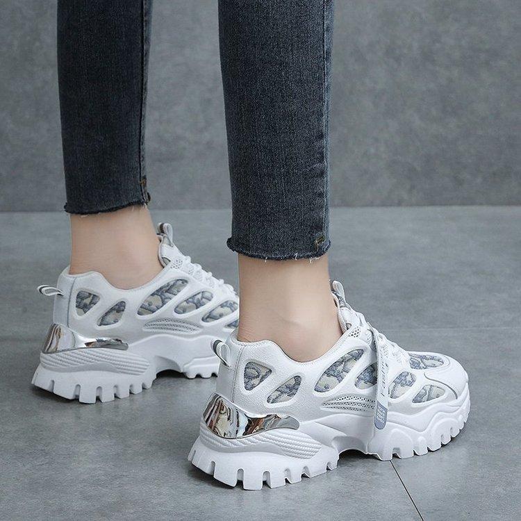 Foreign trade mixed batch sports shoes women 2025 summer and autumn new rubber PU trendy cool lace-up casual dad shoes South East Asia