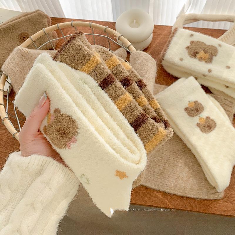 Plush Socks for Women In Autumn and Winter, Coral Fleece Postpartum Socks, Thickened Warm and Cute Heating Socks, Floor Sleeping Socks