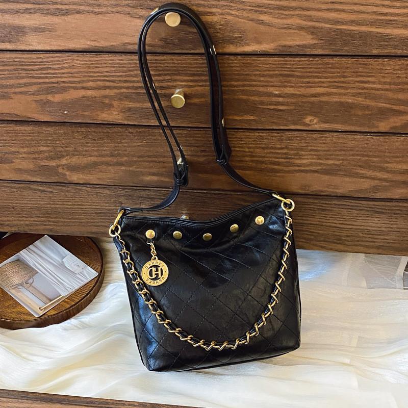 IELGY Chain Bucket Bag Fashion Commuter All-Match One-Shoulder Messenger Bag