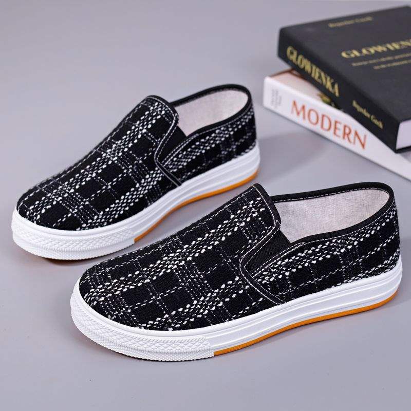 Fashion canvas shoes breathable deodorant low-top flat shoes cover feet non-slip cloth shoes