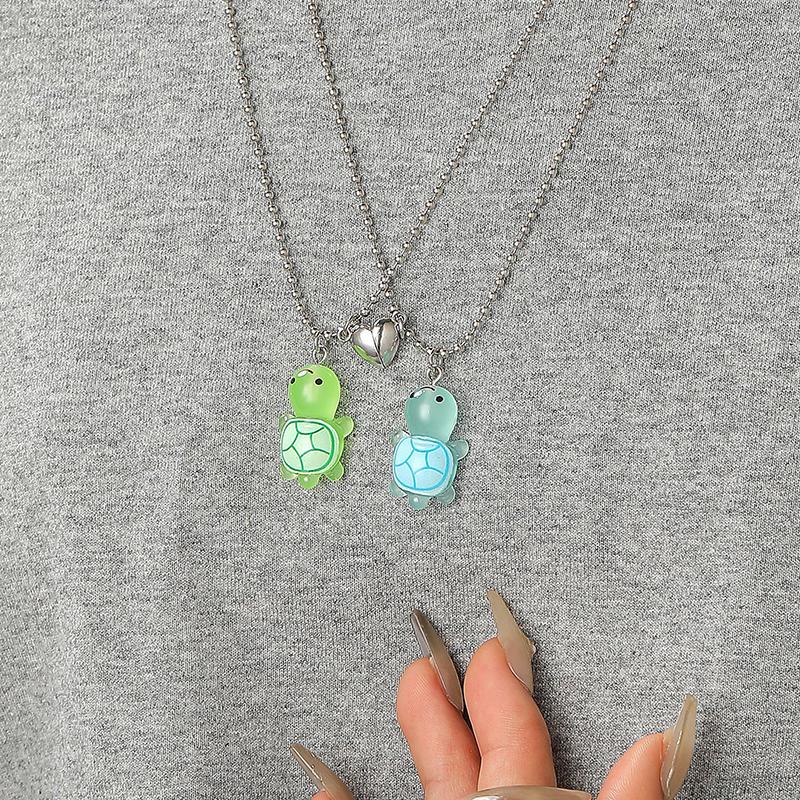 1 Paire Mignonne Lumineuse Tortue Cœur Pendentif Magnétique Collier Pour Femmes Hommes Collier Couple Bijoux Cadeau de Fête