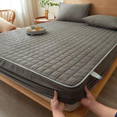 Waterproof Quilted Mattress Pad Protector Anti-mite Anti-bacterial Fitted Sheet Fashion Plaid Bed Cover Thickened Soft Bedspread