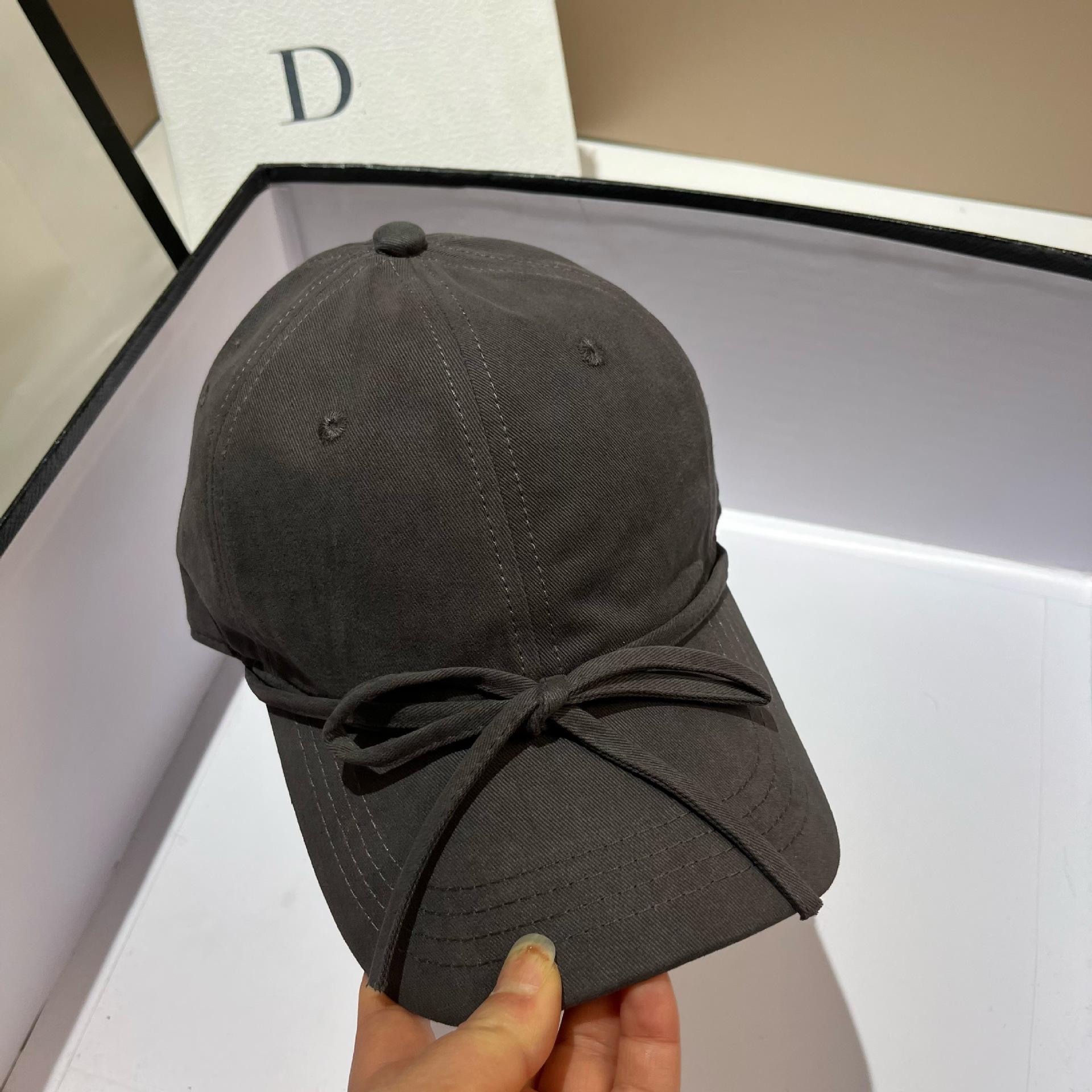 

Blogger With Bow Tether Baseball Cap Sweet Age-Reducing Cotton Cap Dongdaemun Sports Cap adjustable серый