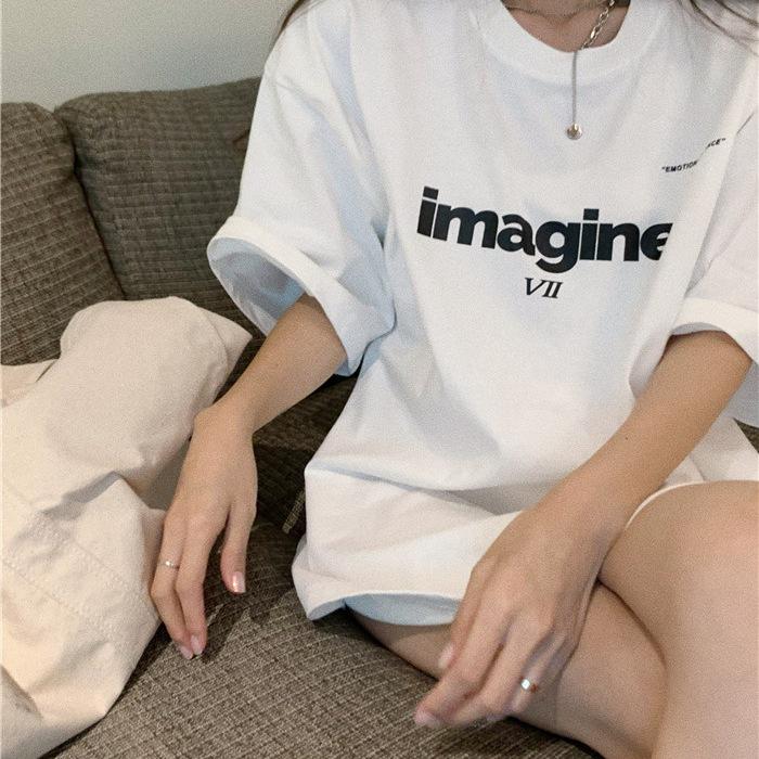 

Женская свободная футболка средней длины из чистого хлопка с модным принтом в виде букв L белый