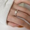 Elegant Shell White Heart Ring For Women Modern Minimalist Geometric Adjustable Copper Ring Statement