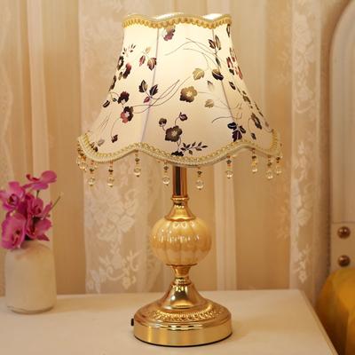 Retro Floral Bedroom Table Lamp Fabric Table Lamp