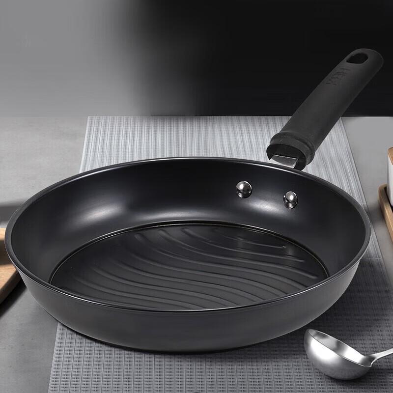 KOBACH Traditional Cast Iron Cookware Set