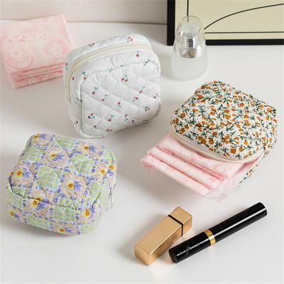 Instrumente și Accesorii – Truse și huse cosmetice