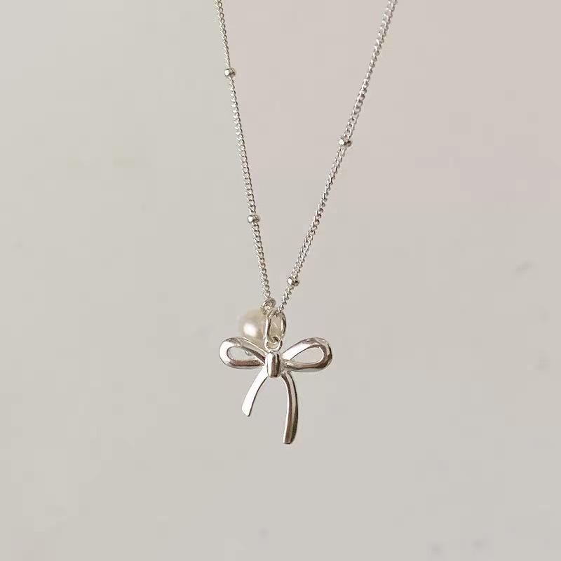 Pearl Bow Necklace - Women s Summer Fresh & Sweet Versatile Clavicle Chain with Niche Design