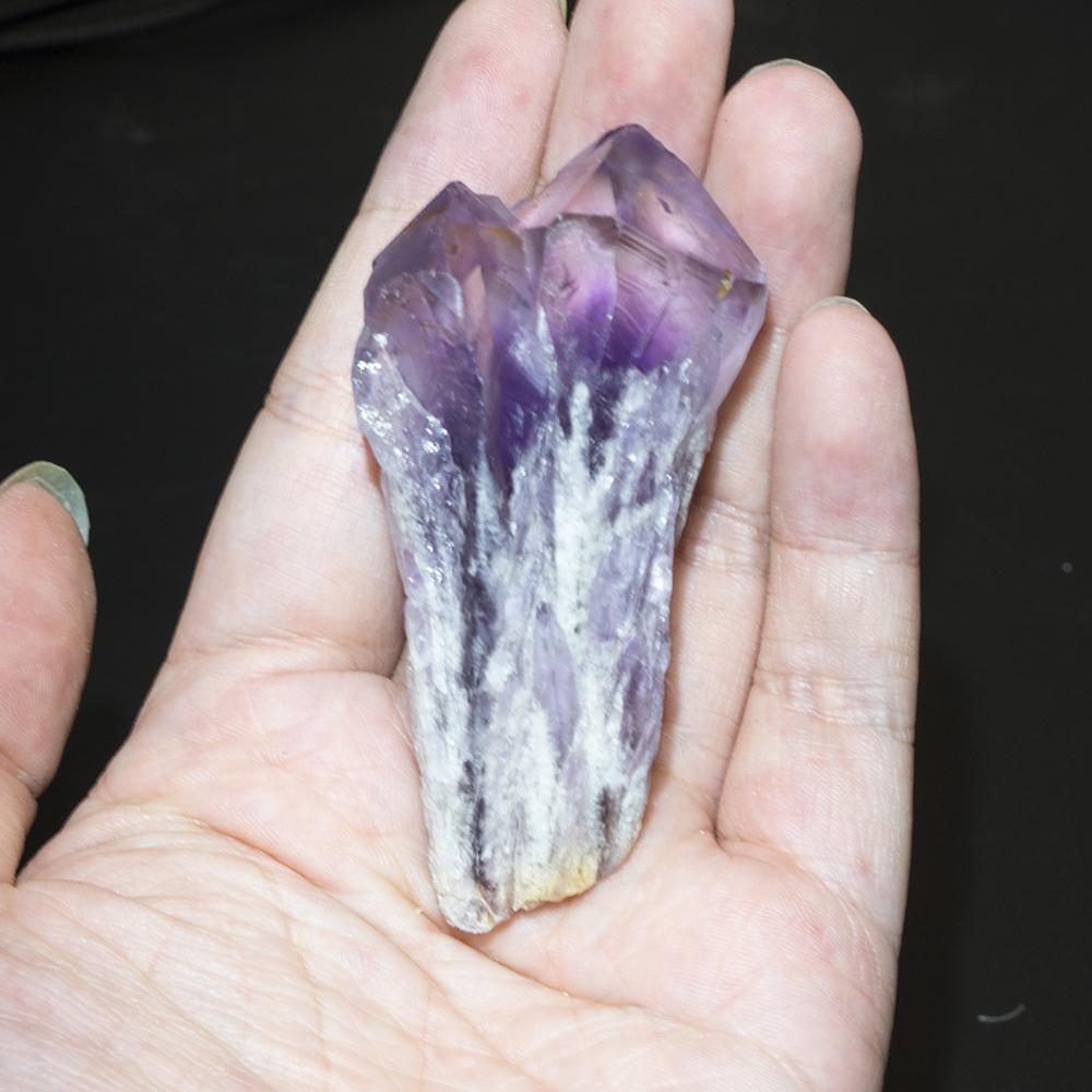 Natural Uruguay Amethyst Backbone Crystal Scepter Wand Single Point Cluster Crystal Wand Home Decoration Mineral Specimen Gift