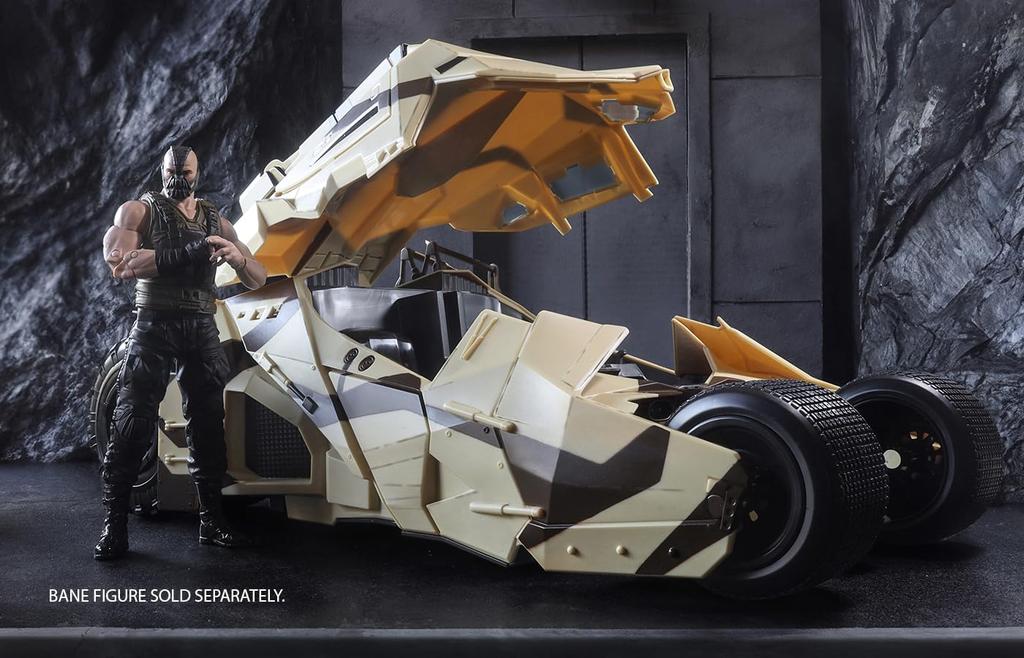 McFarlane Toys DC 7-Inch Scale Vehicle - Tumbler Camouflage (The Dark Knight Rises) (Gold Label)