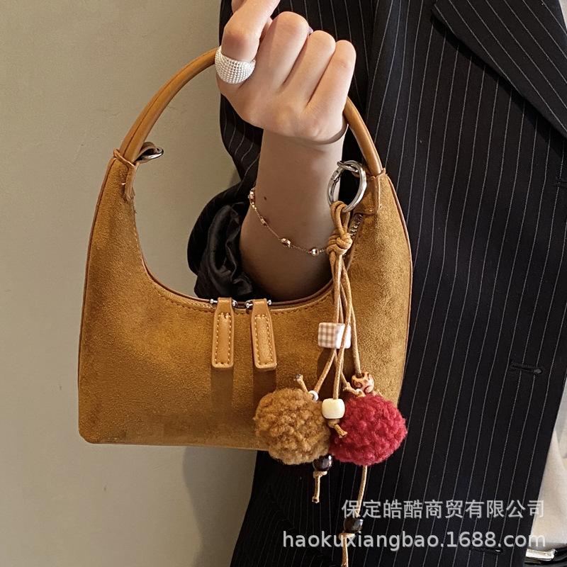 Premium Sense Niche Bag Women's Autumn and Winter 2025 New Matte Retro Shoulder Messenger Bag Ins Portable Dumpling Bag