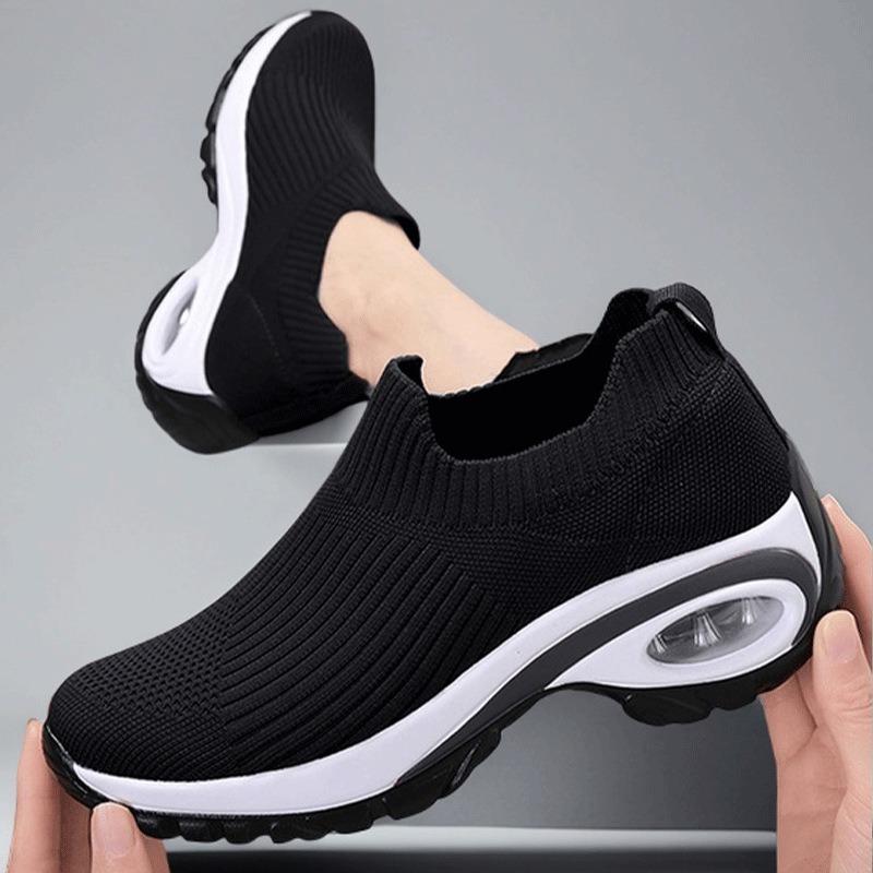 New fly-woven women's shoes thick-soled and lightweight running shoes, comfortable and heightening air cushion shoes for women