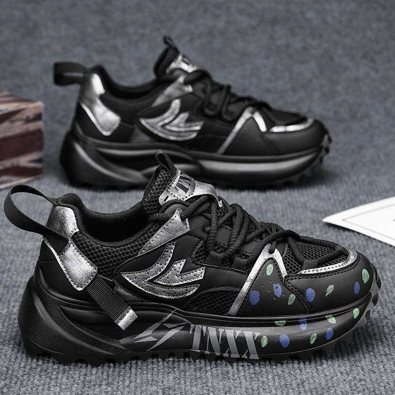 

Darth Vader men s shoes summer breathable mesh Forrest Gump sports dad shoes men s thick-soled non-slip construction site work safety shoes 39
