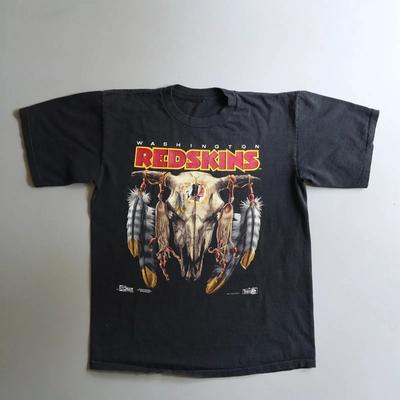 Vintage Salem 1992 Washington Redskins Shirt Western Bison Skull B1709_03.webp Unisex T-Shirt