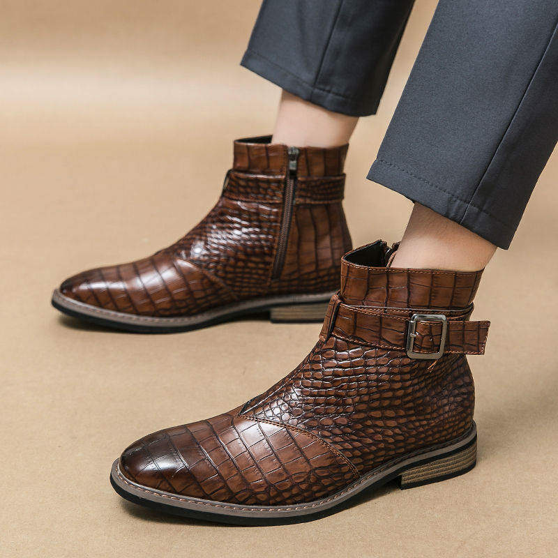 2024 Vintage Black Chelsea Boots Men High-quality Leather Personality Men Boots Dress Pointed toe Men's Ankle Boots botas hombre