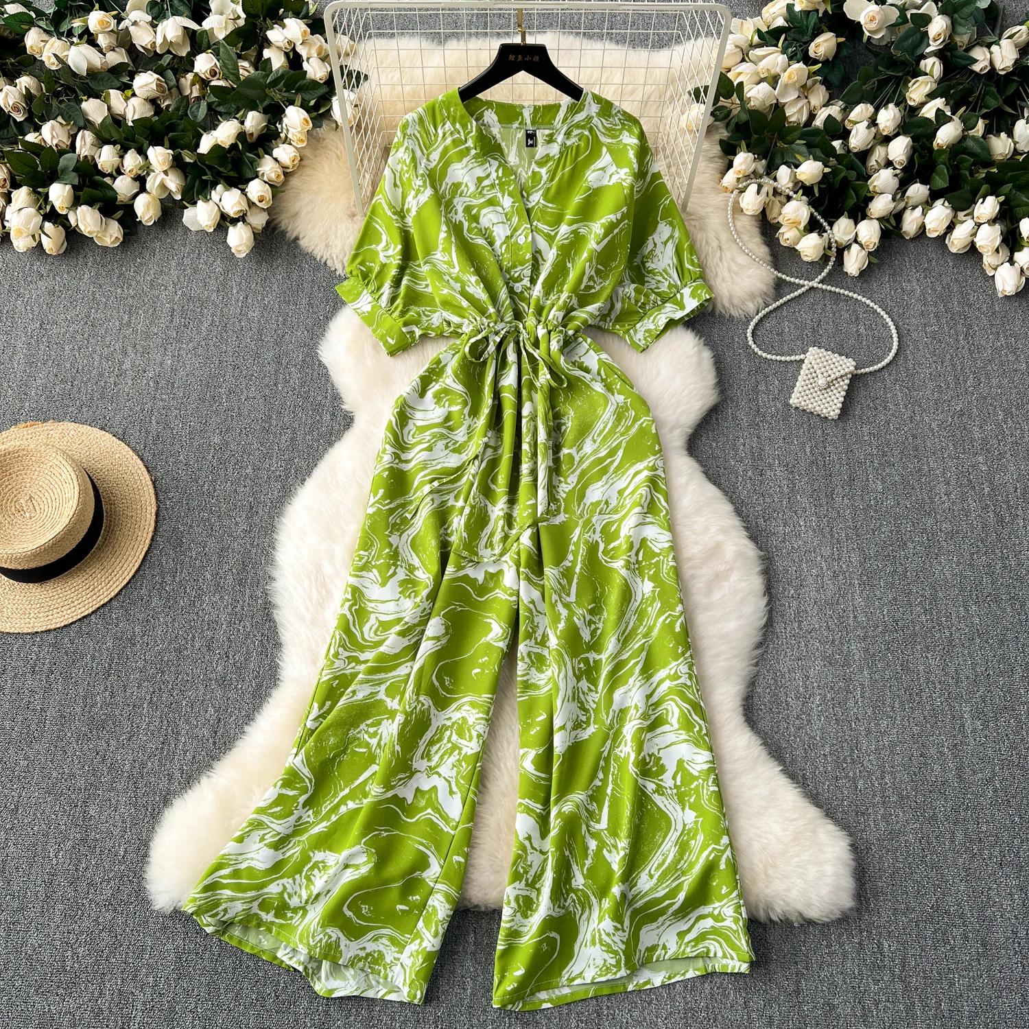 Летний повседневный женский комбинезон с широкими штанинами и принтом — фото 21