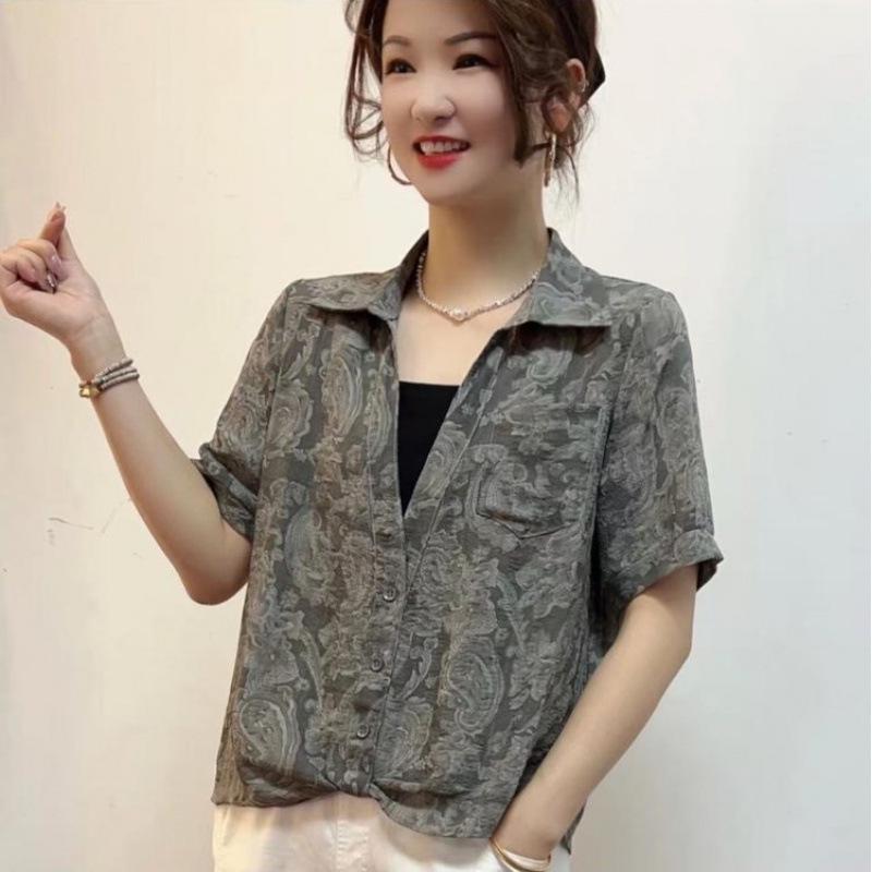 

Spring & Autumn Apparel: Loose-Fit Shirts, Lightweight Jackets, and Tops for Middle-Aged & Elderly Women 4XL серый