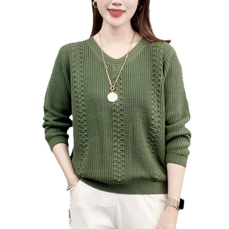 Round Neck Solid Color Knitted Sweater for Women Stylish Middle-aged Mother Slimming Top