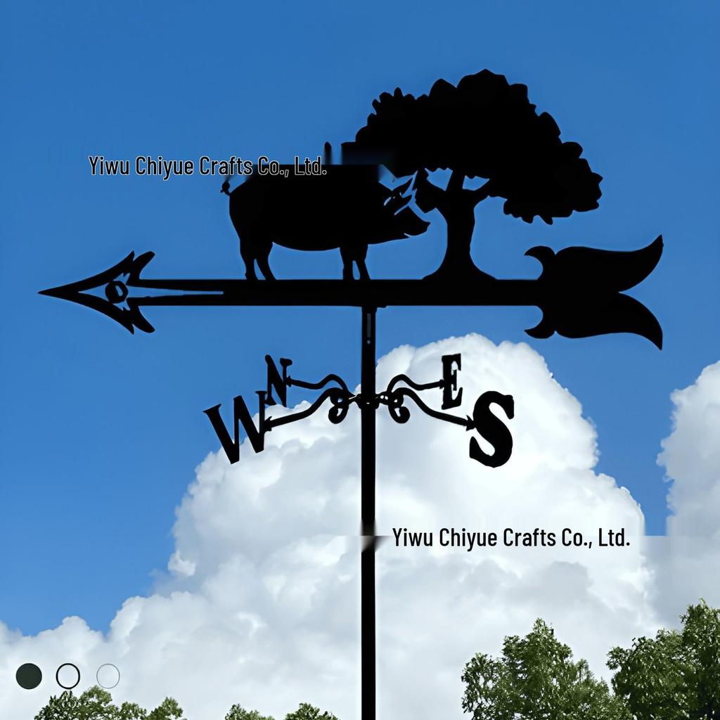 Weather Vane Ornament: Outdoor Wrought Iron Spray-Painted Roof Decoration Metal Craft