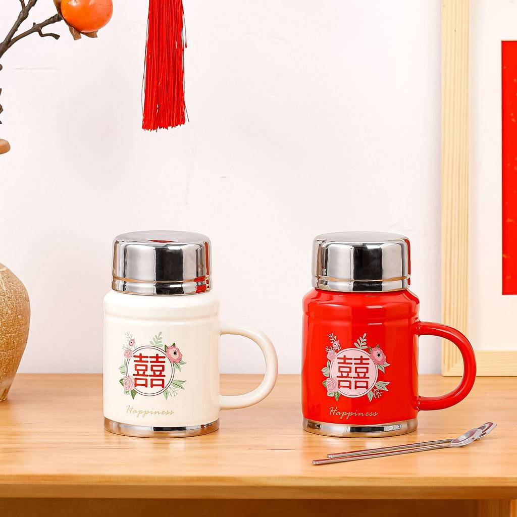 Svatební suvenýr Dárek s víčkem lžičkou Keramický hrnek Pár Pár Vysoký vzhled Nostalgický hrnek Dárková sada v krabičce Hrnek na vodu