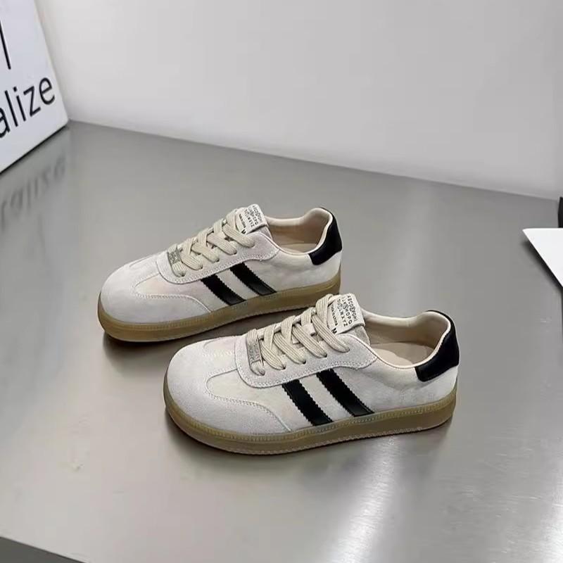 Ugly Cute Flat-bottomed Two-bar German Training Shoes Women's Spring 2025 New Lightweight Soft-soled Casual Shoes Versatile Sports Board Shoes