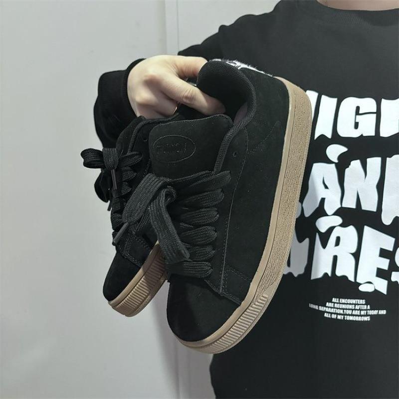 Niche board shoes new casual bread shoes autumn new high-end black sneakers women
