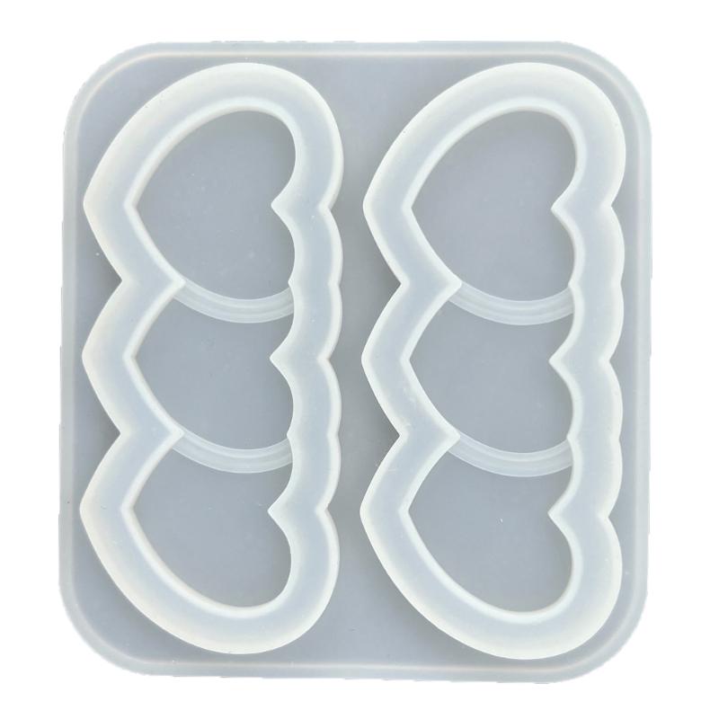 

Маленька багатоформова форма для лиття із смоли з плинних пісків. Форма для мистецтва. Кришталева силіконова форма. Форма для брелоків із епоксидної смоли.