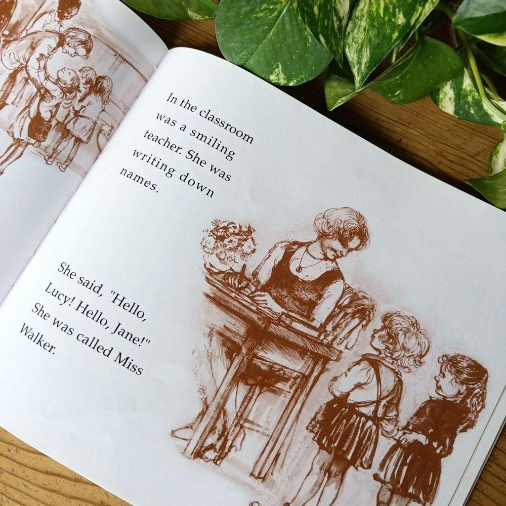 [USED] Old Western Books, First School, Children's Books, Picture Books, Rich Illustrations, Watercolors, Art Books, British