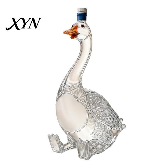 Bar Cabinet Display Piece Goose Shaped Whiskey Decanter, 3D Animal Glass Bottle with Stopper, Transparent Amber Novelty Wine Dispenser for Home