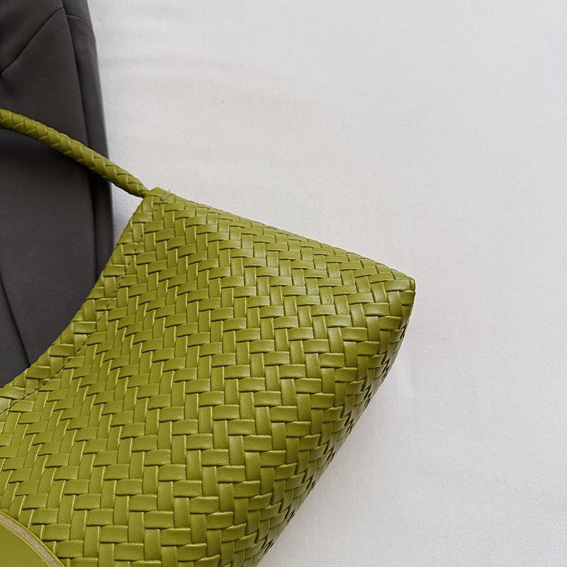 Woven Texture Shoulder Bag with Braided Handle and Soft Structure Elegant Style for Daily Wear