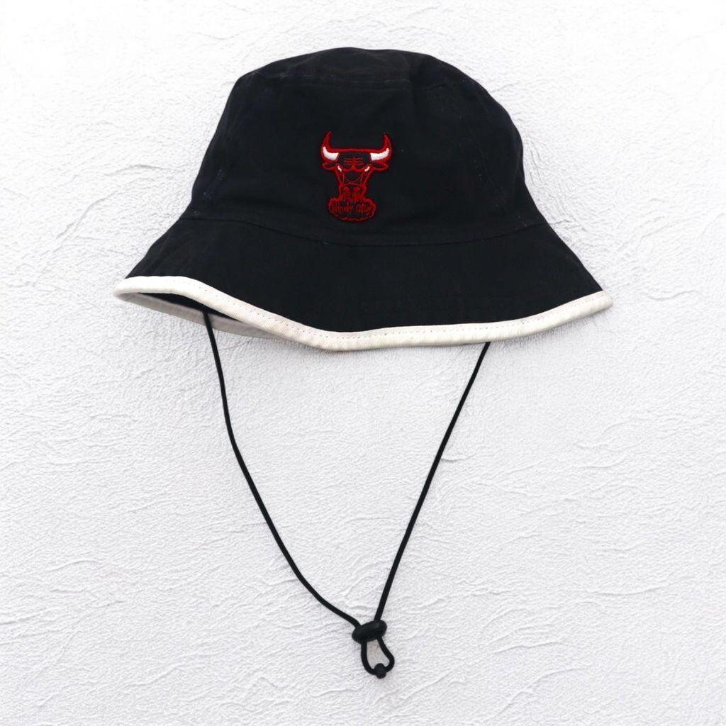 Used NEW ERA Drawcord Bucket Hat M Black NBA HARDWOOD CLASSIC Chicago Bulls