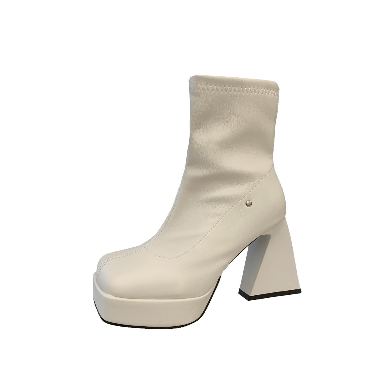 

2024Square High Heel Women Western Cowgirl Boots Fashion Side Zippers Shoes Autumn Winter Ladies Elegant Platform Short Booties 34 бежевий