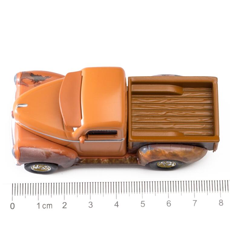 Cars Lightning McQueen Alloy Metal Mater Model Car 1:55 Diecast Jackson Storm Vehicle Collectible Ornament Model Toy Car Gift