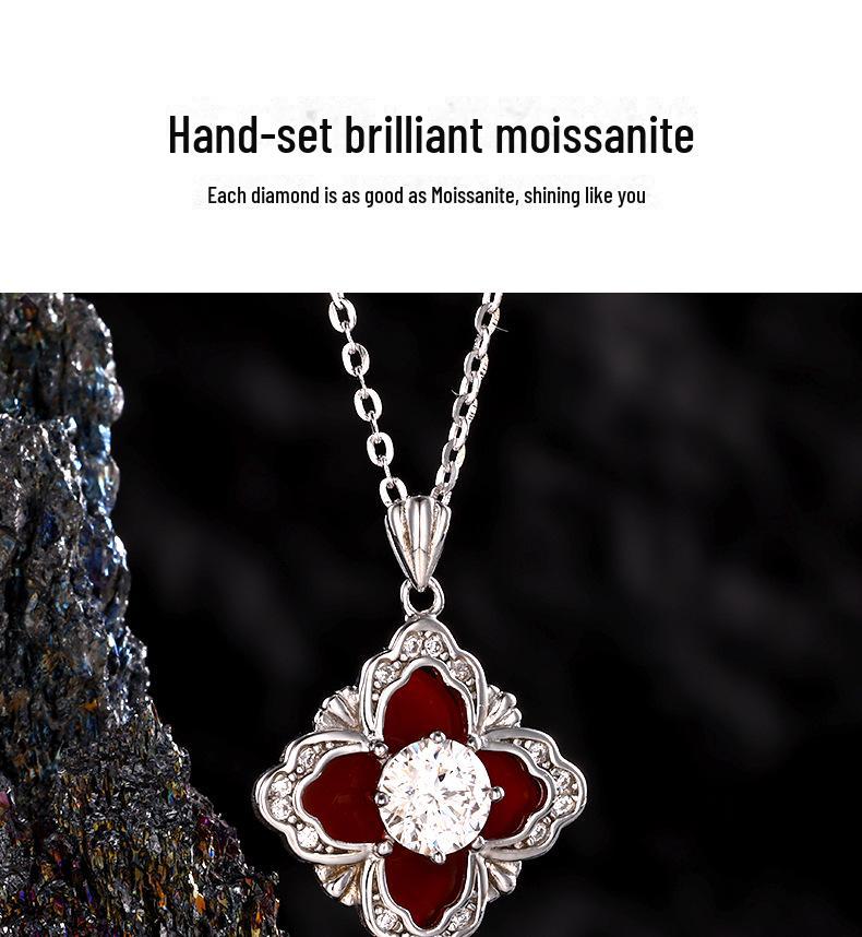 S925 Sterling Silver Korean Moissanite Four-Leaf Clover Necklace - Light Luxury National Style for Ladies