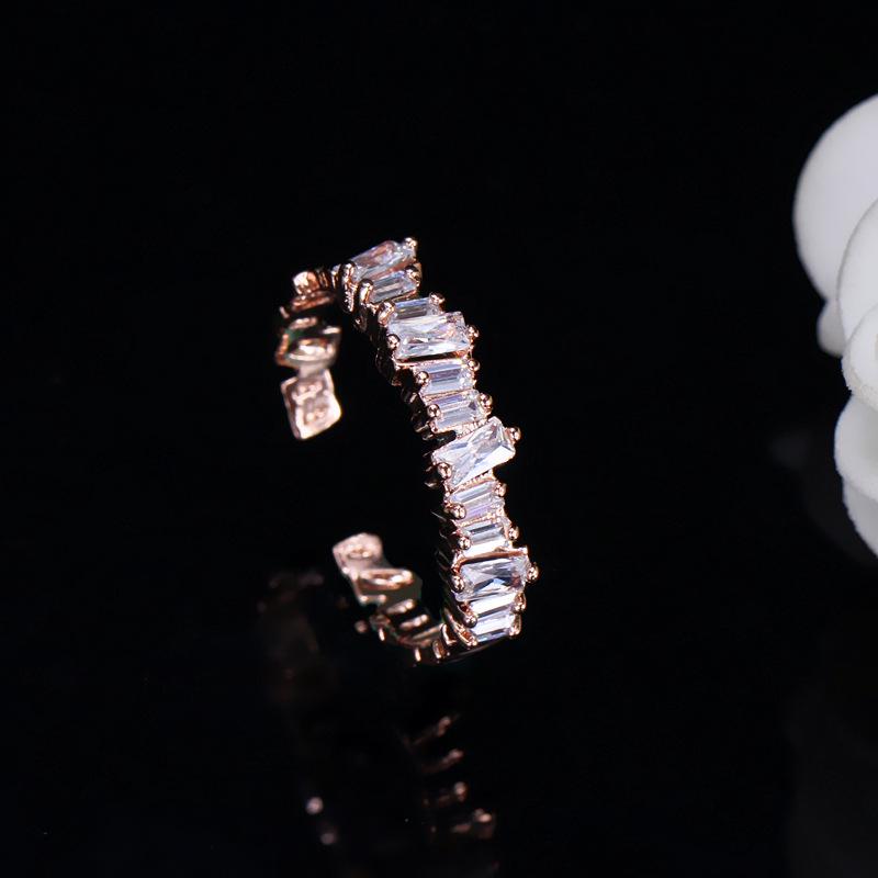 

Popular Jewelry, Exquisite Eco-Friendly Copper Plated Zircon Irregular Rectangle Diamond Ring. розового золота