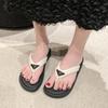 Flat-bottomed Flip-flops Women Wear New Korean Version of Fairy Style with Skirt Beach Triangle Pinch Sandals In Summer
