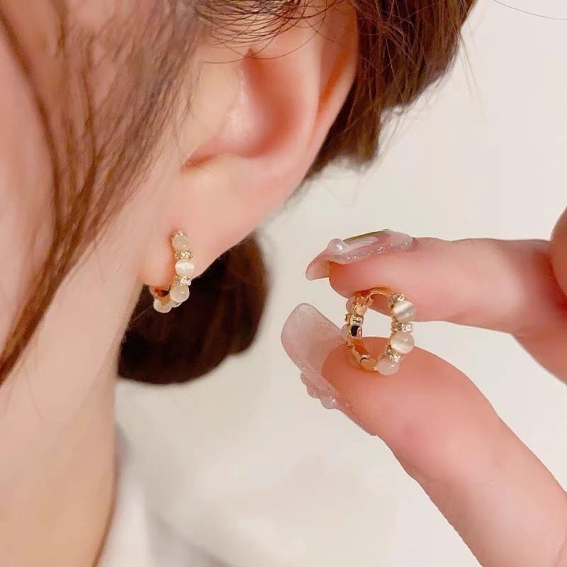 

Cat s Eye Stone Earrings, Commuting Design Earrings Exquisite Earrings one size белый