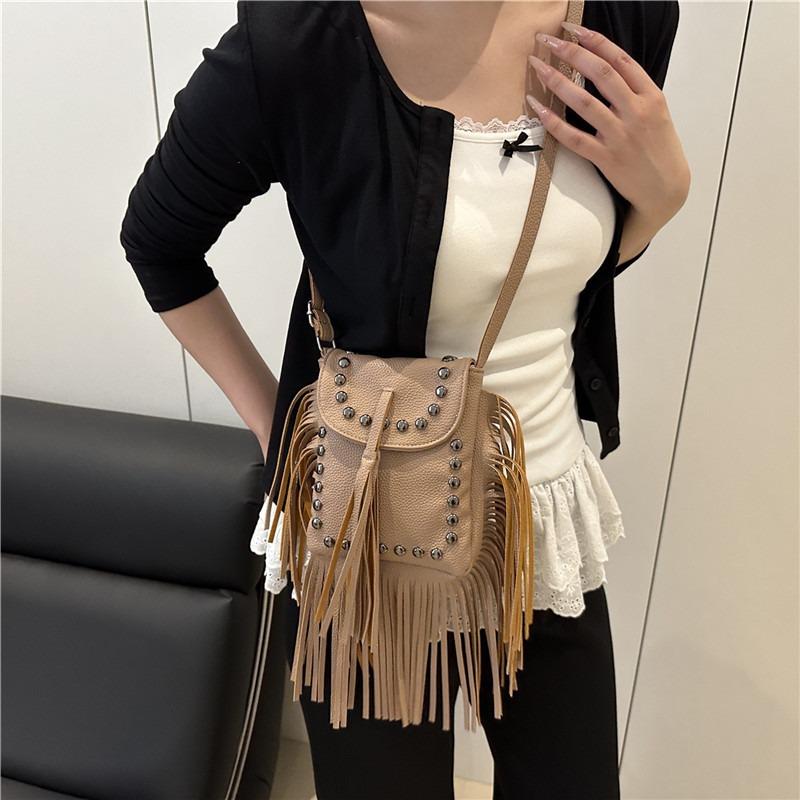 Trendige Mode Fransen Nieten Beliebtes Design Damenhandtaschen Neue lässige vielseitige Schulter-Umhängetasche
