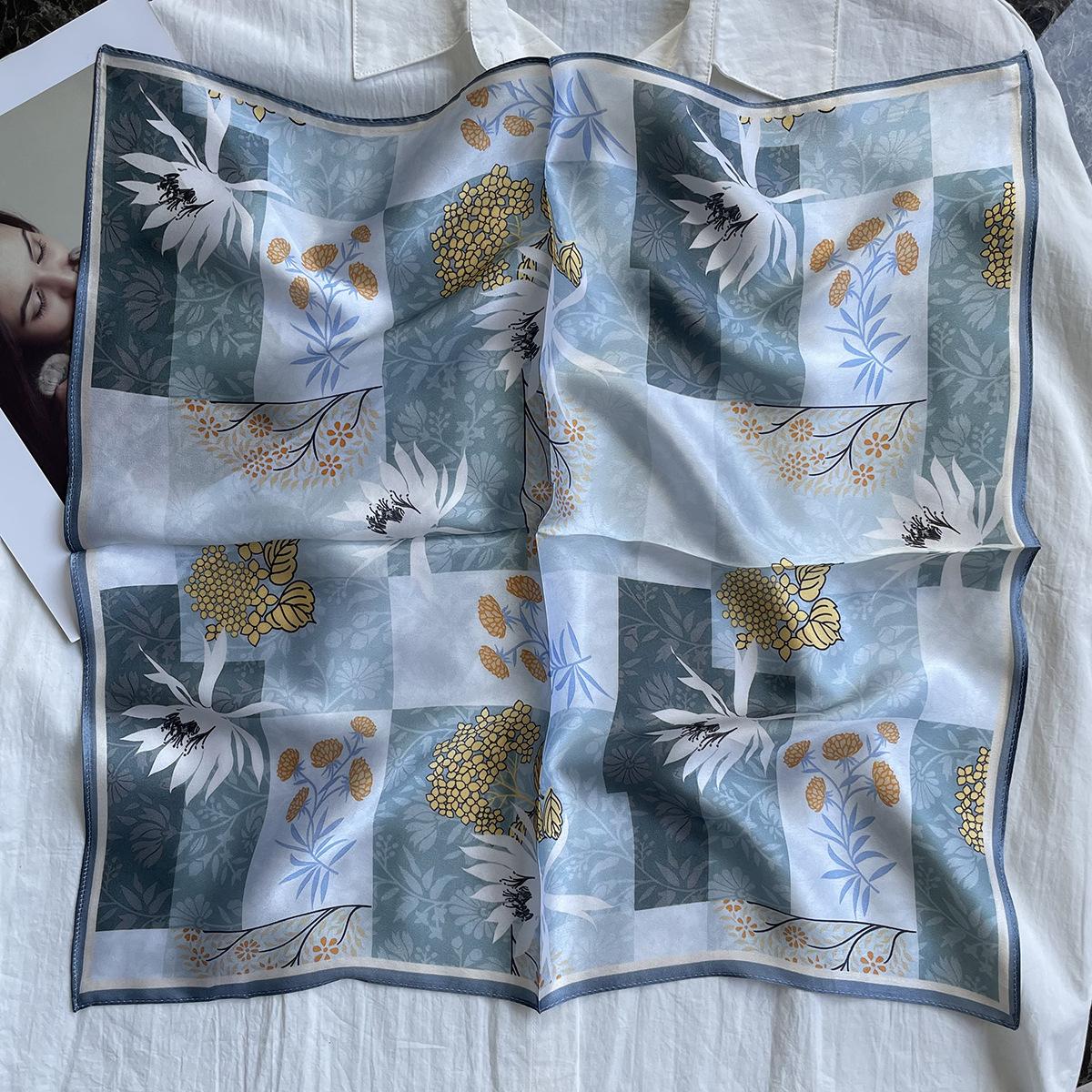Retro plaid flower silk small square scarf temperament versatile 100% silk silk scarf sunscreen yarn gift 53*53CM