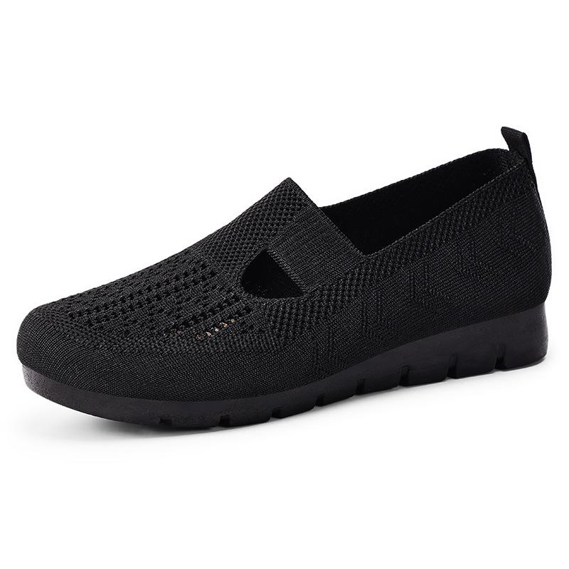 Shoes women's large size women's shoes old Beijing cloth shoes middle-aged and elderly mother shoes casual shoes soft soles not tired feet single sho