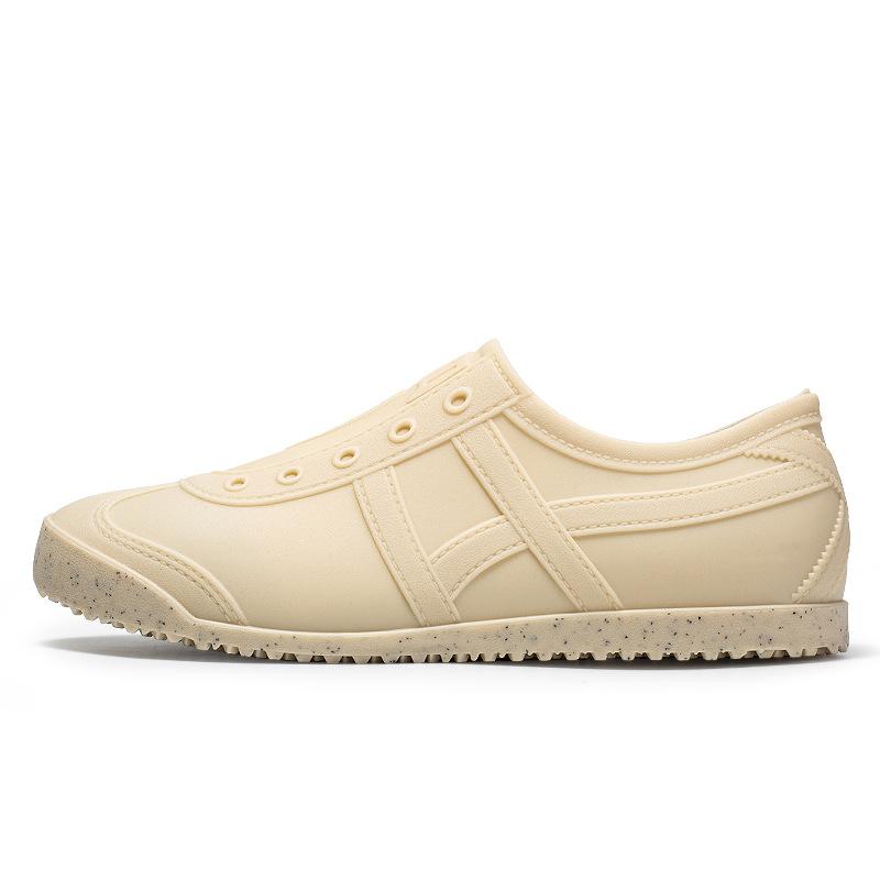 [One piece] Spring and Autumn low-top water shoes women adults wear rain shoes students shallow mouth rubber shoes water shoes women