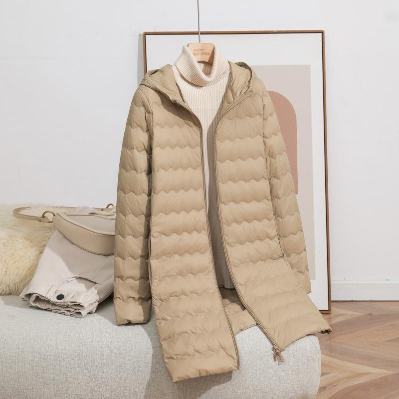 2025 Herbst/Winter Mittellange Kapuzen-Daunenjacke mit Wellenmuster - Leichte Koreanischer Stil Locker-Schlankmachende Oberbekleidung für Mütter