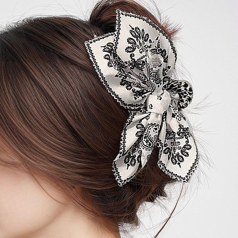 1pc New double-sided cashew flower love grabbing clip bow hair clip summer vacation shark clip fashionable ponytail clip