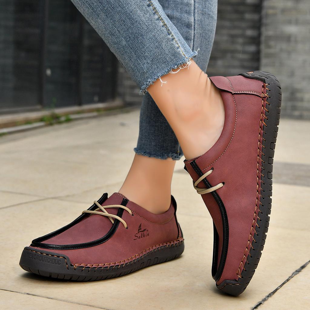 New Woman Fashion Handmade Leather Casual Shoes Men Design Sneakers Man Loafers Breathable Low Top Flat Shoes Driving Plus Size