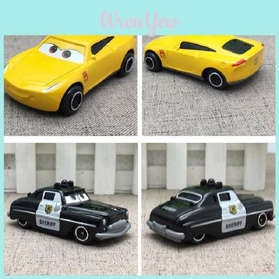 Requintado 7 Peças 164 Rota 66 Brinquedos de Carro Modelo Liga Diecast Veículos de PVC Para Crianças