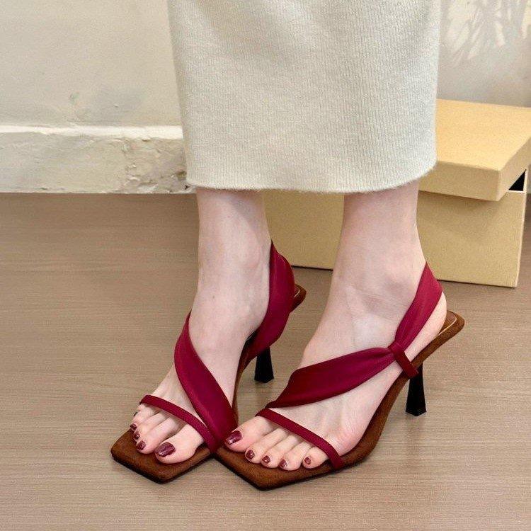 2025 summer new niche design square head large size with thin heel temperament elegant intellectual high heel sandals women