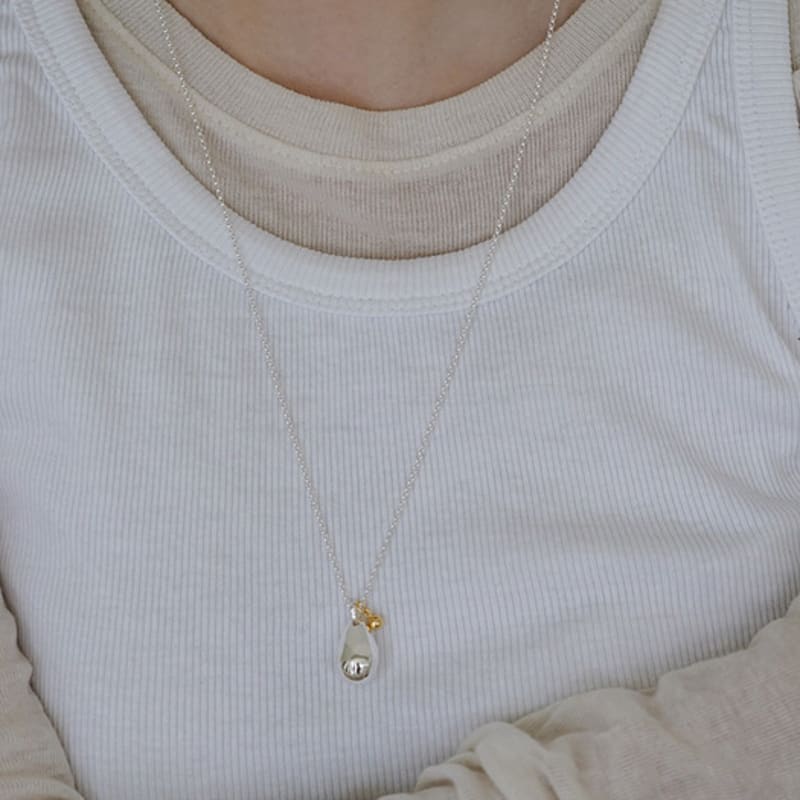 oar Pear Drop Necklace